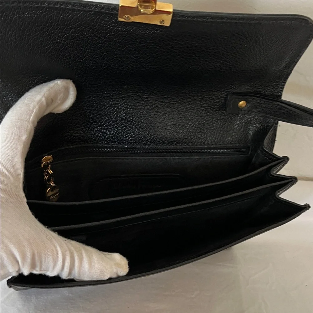 Ferragamo Vintage Black Leather Locking Portfolio/Wristlet Unisex